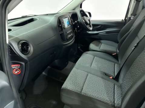 Mercedes-Benz Vito eVito 66 Progressive 19