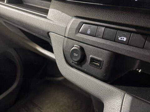 Vauxhall Vivaro F2900 Dynamic 1.5 S/S LWB 21