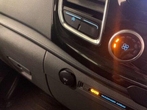 Ford Transit Custom 300 Limited EcoBlue Auto LWB 13