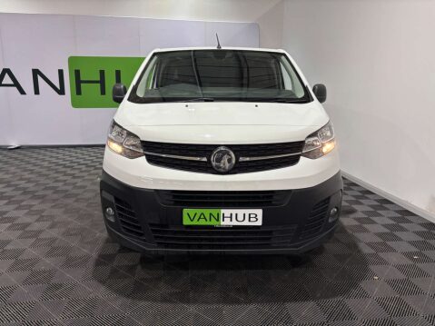 Vauxhall Vivaro F2700 Dynamic 1.5 SWB S/S 22