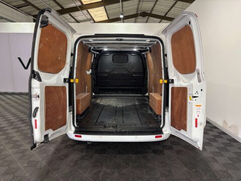 Ford Transit Custom 300 Limited 2.0 EcoBlue LWB 32