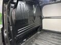 Ford Transit Custom 300 2.0 Limited EcoBlue SWB 35