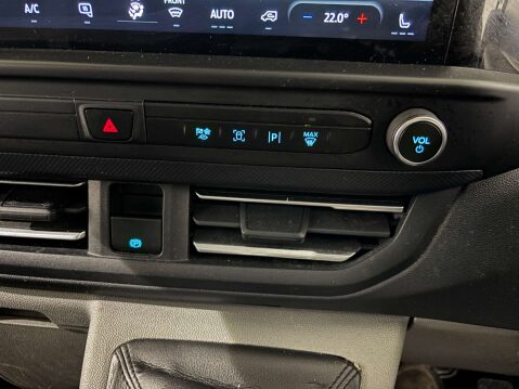 Ford Transit Custom 300 2.0 Limited EcoBlue SWB 23
