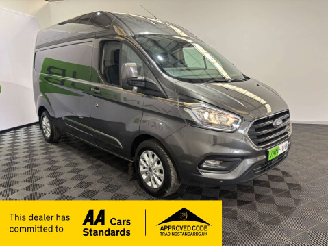 Ford Transit Custom 300 Limited EcoBlue 2.0 LWB 1
