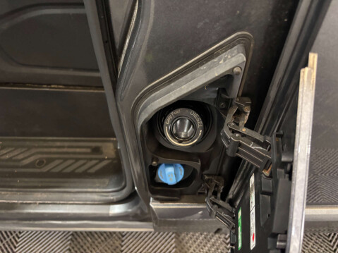 Ford Transit Custom 300 Limited EcoBlue 2.0 LWB 10