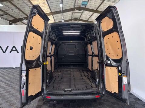 Ford Transit Custom 300 Limited EcoBlue 2.0 LWB 40