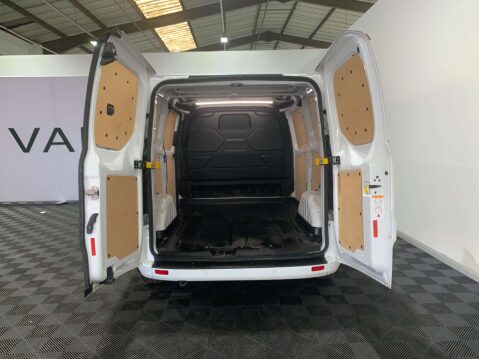 Ford Transit Custom 300 Limited EcoBlue 2.0 SWB 35