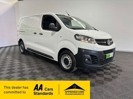 Vauxhall Vivaro F2900 Dynamic 1.5 SWB