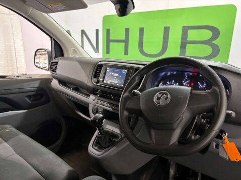 Vauxhall Vivaro F2900 Dynamic 1.5 SWB 9