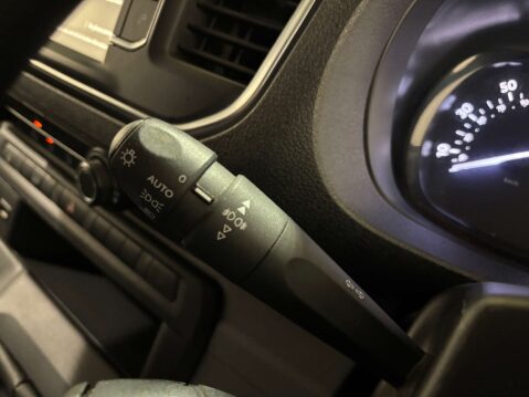 Vauxhall Vivaro F2900 Dynamic 1.5 SWB 25