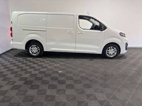 Vauxhall Vivaro F2900 Sportive 1.5 S/S LWB 3