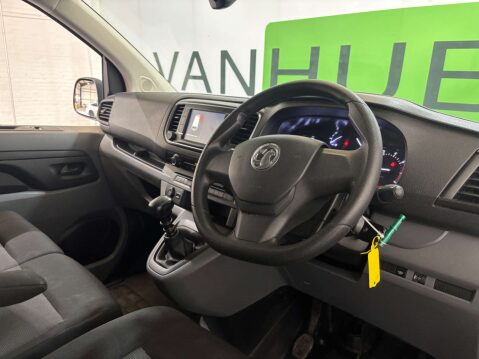Vauxhall Vivaro F2900 Sportive 1.5 S/S LWB 4