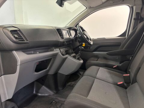 Vauxhall Vivaro F2900 Sportive 1.5 S/S LWB 15