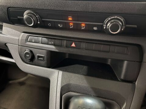 Vauxhall Vivaro F2900 Sportive 1.5 S/S LWB 18