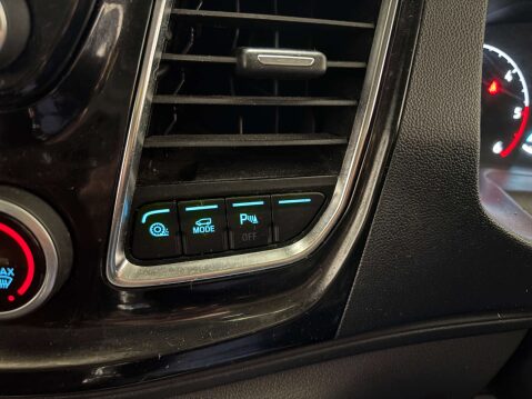 Ford Transit Custom 300 Limited 2.0 EcoBlue SWB 32