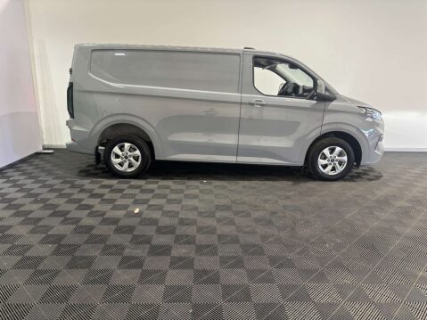 Ford Transit Custom 300 Limited EcoBlue A 2.0 SWB 4