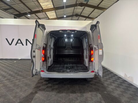 Ford Transit Custom 300 Limited EcoBlue A 2.0 SWB 40