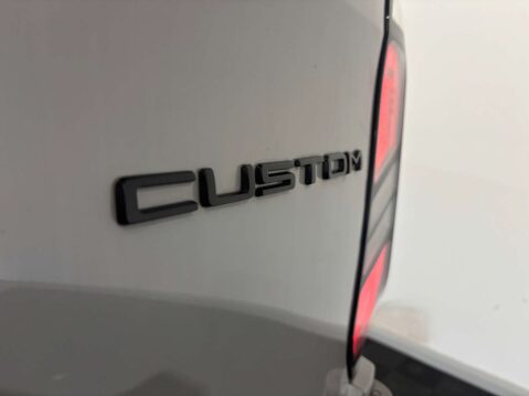 Ford Transit Custom 300 Limited EcoBlue A 2.0 SWB 44