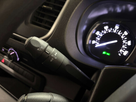 Vauxhall Vivaro F2900 Dynamic 1.5 SWB 22