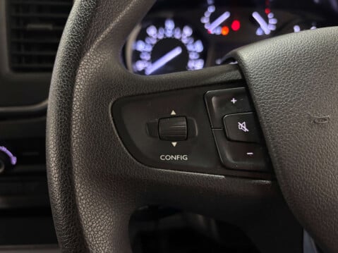Vauxhall Vivaro F2900 Dynamic 1.5 SWB 19