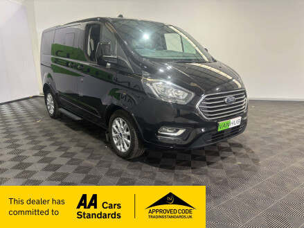Ford Tourneo Custom 320 Titanium EcoBlue 2.0 Auto 4dr