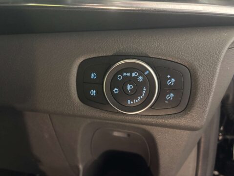 Ford Tourneo Custom 320 Titanium EcoBlue 2.0 Auto 4dr 8