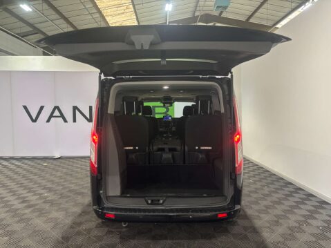 Ford Tourneo Custom 320 Titanium EcoBlue 2.0 Auto 4dr 32