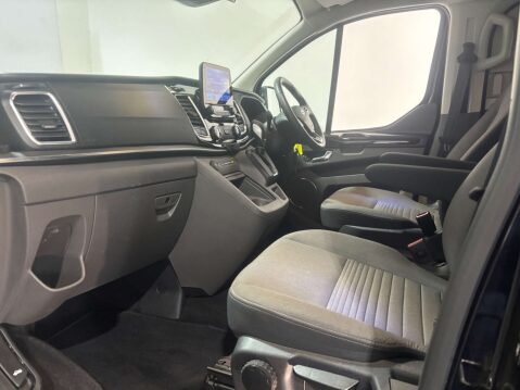 Ford Tourneo Custom 320 Titanium EcoBlue 2.0 Auto 4dr 38