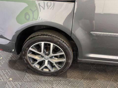 Volkswagen Caddy C20 Highline TDI 2.0 Semi-Auto 33
