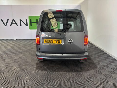 Volkswagen Caddy C20 Highline TDI 2.0 Semi-Auto 9
