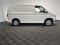Volkswagen Transporter T28 Highline TDI 2.0 SWB 9