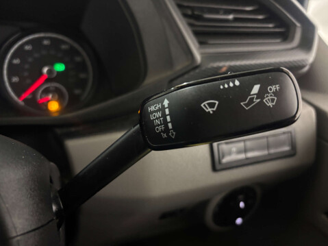 Volkswagen Transporter T28 Highline TDI 2.0 SWB 33