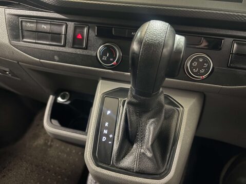 Volkswagen Transporter T28 Highline TDI 2.0 SWB 27