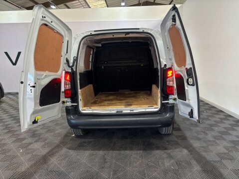 Peugeot Partner Professional Premium+ 1.5 BHDi 7