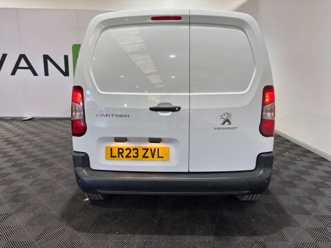 Peugeot Partner Professional Premium+ 1.5 BHDi 9