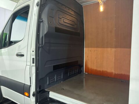 Mercedes-Benz Sprinter 315 Premium 2.0 CDI MWB 21