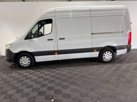 Mercedes-Benz Sprinter 315 Premium 2.0 CDI MWB 9