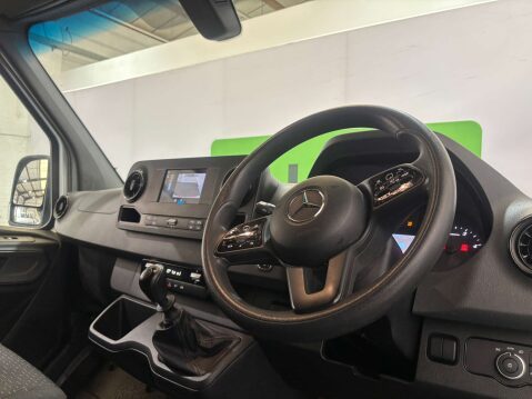 Mercedes-Benz Sprinter 315 Premium 2.0 CDI MWB 3