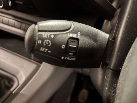 Vauxhall Vivaro F2900 Sportive 1.5 S/S 16