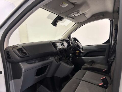 Vauxhall Vivaro F2900 Sportive 1.5 S/S 13