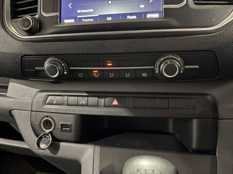 Vauxhall Vivaro F2900 Sportive 1.5 S/S 18