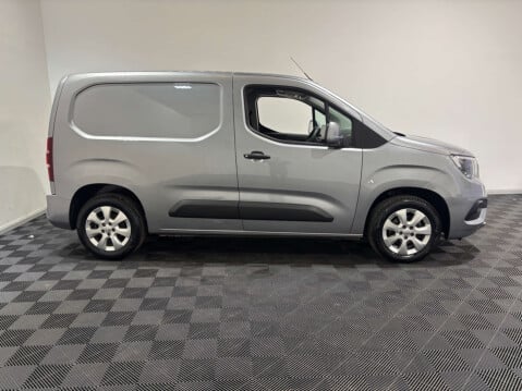 Vauxhall Combo 2000 1.5 Griffin Edition TD 3