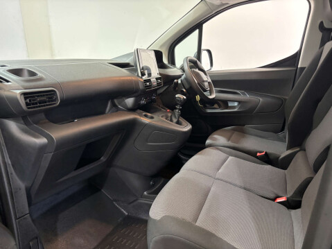 Peugeot Partner Premium Blue 1.5 HDi 22