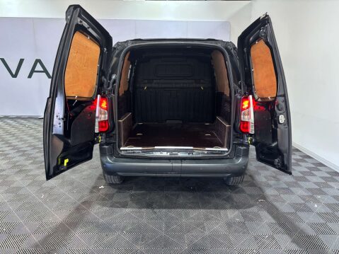 Peugeot Partner Premium Blue 1.5 HDi 9