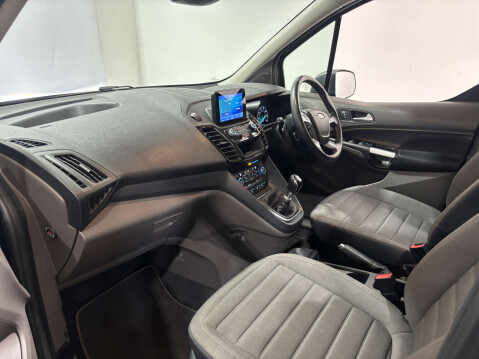 Ford Tourneo Connect 1.5 Tourneo Connect Grand Titanium TDCi 5dr 17