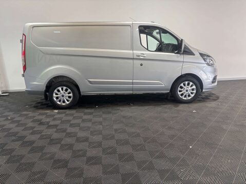 Ford Transit Custom 280 Limited 2.0 EcoBlue 7