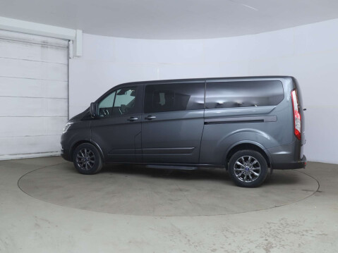 Ford Tourneo Custom 2.0 Tourneo Custom 320 Titanium X EcoBlue Auto 4dr 7