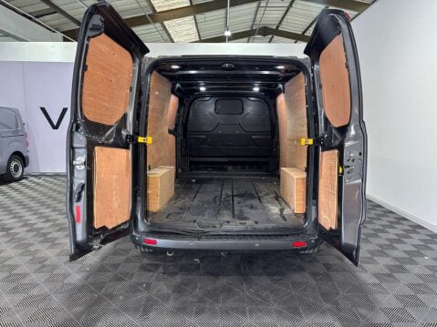 Ford Transit Custom 300 Limited EcoBlue 2.0 10