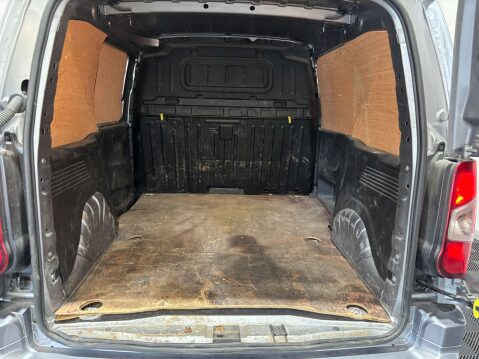 Vauxhall Combo 2000 Griffin Edition 1.5 TD 9