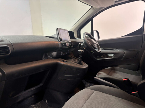Peugeot Partner Professional Premium+ 1.5 BHDi 11